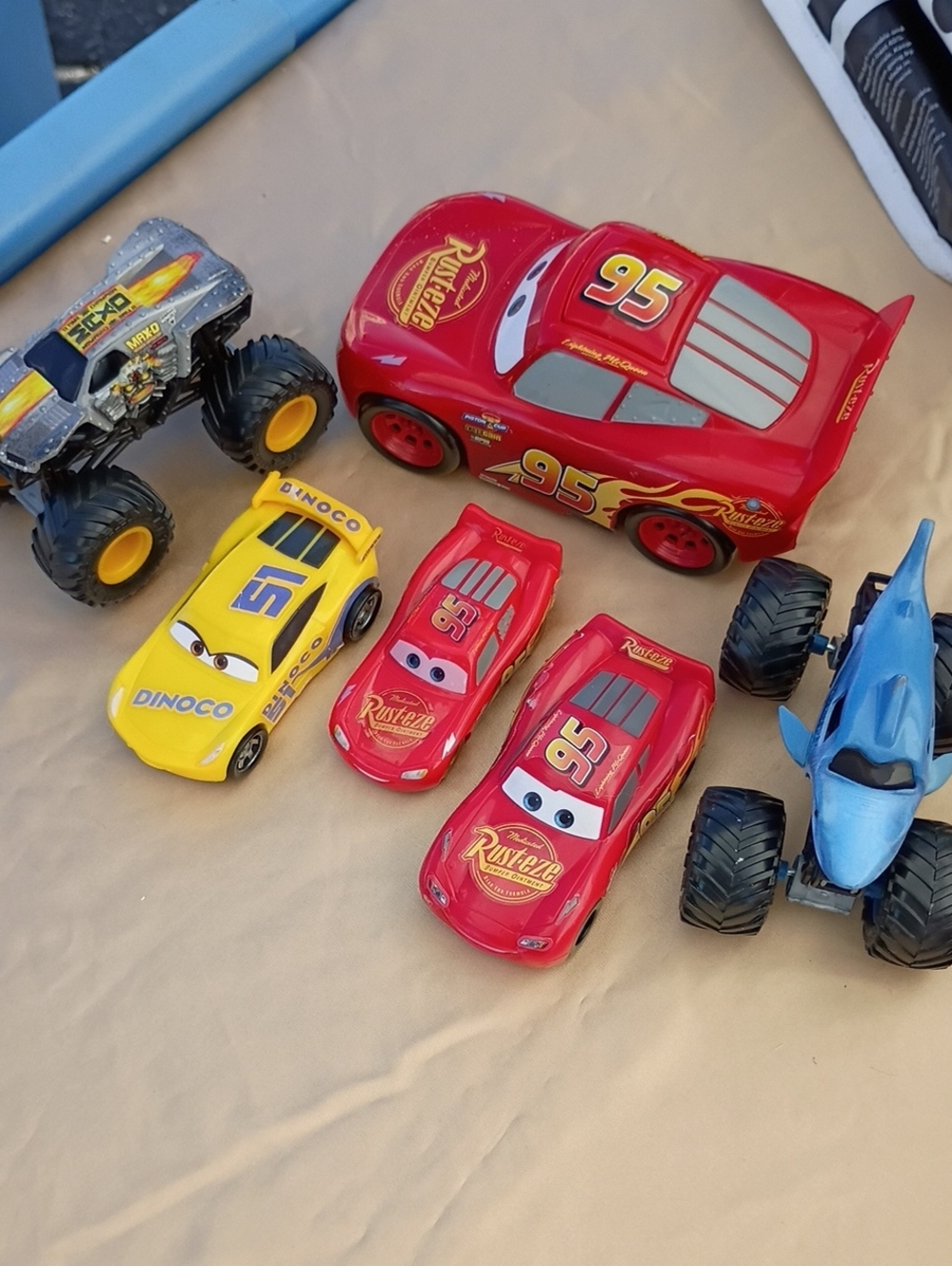 Disney Lightning McQueen and Dinoco Toy Car Set - Red & Yellow